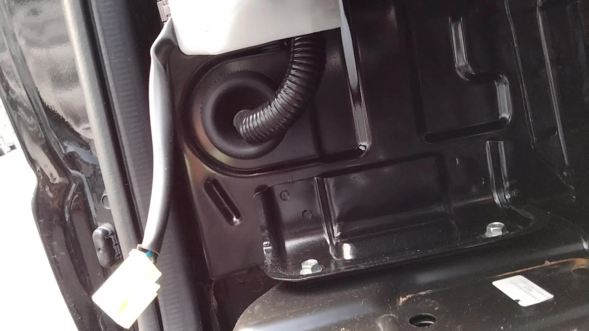 オルタネーターチャージャー配線箇所②