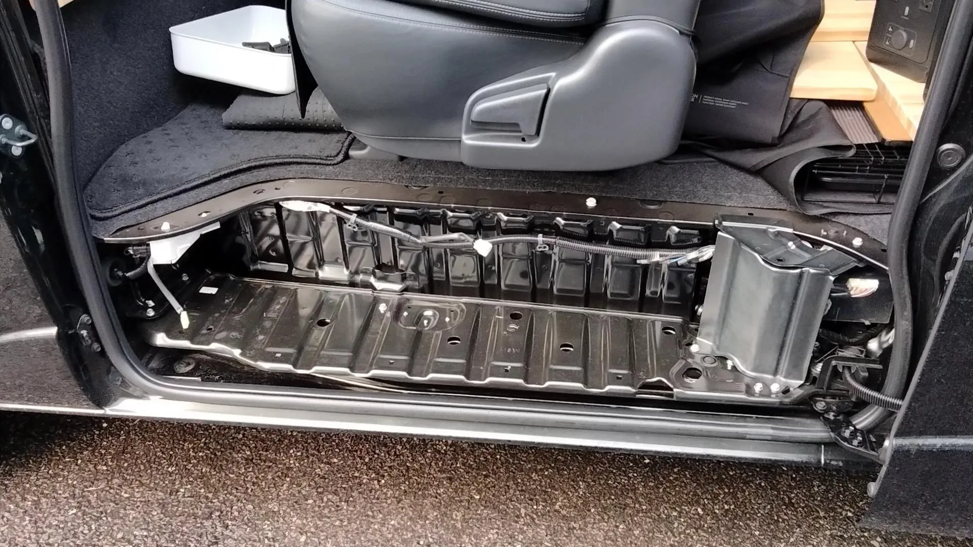 オルタネーターチャージャー配線箇所①