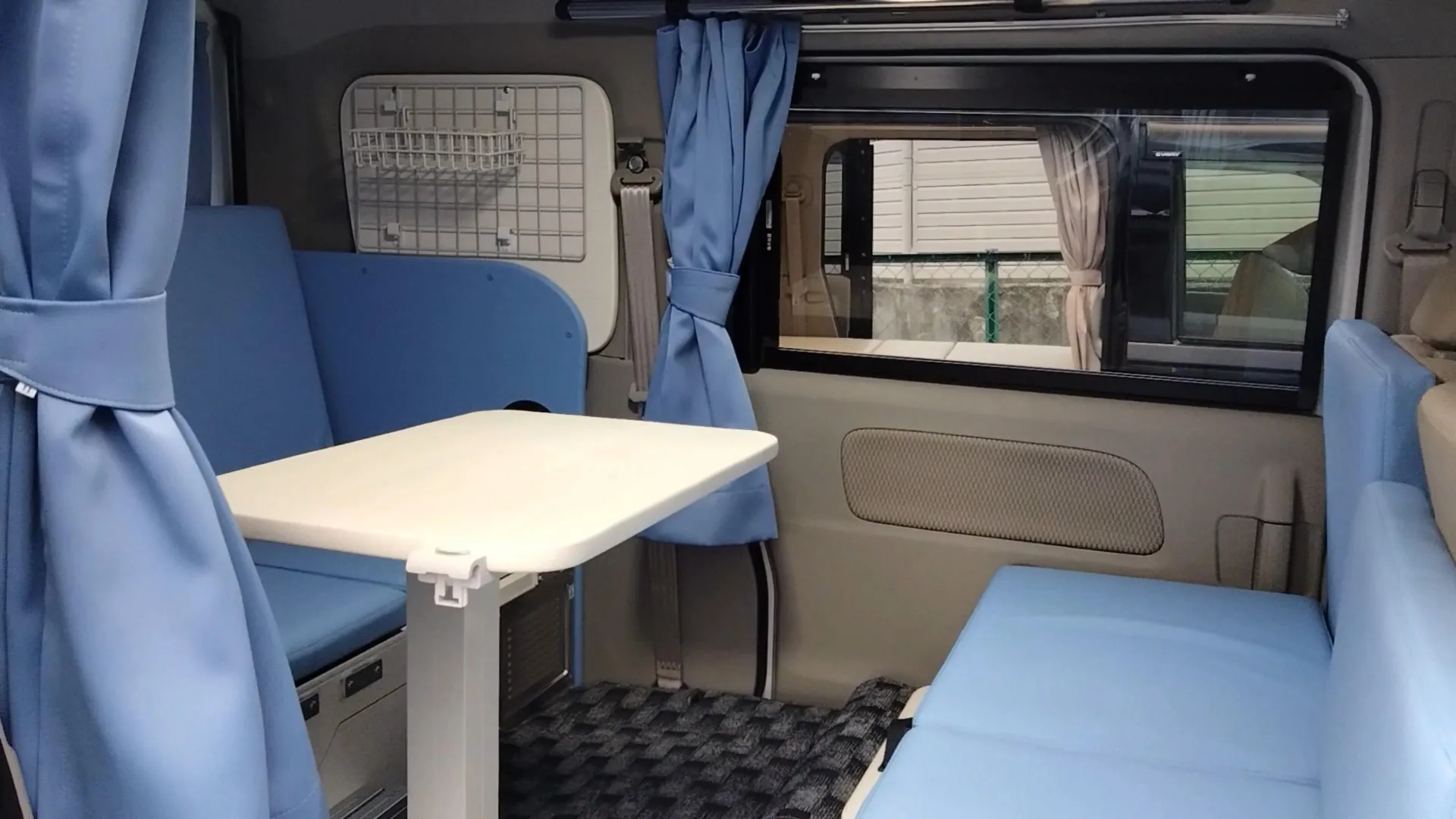 4人ソファー展開⑤